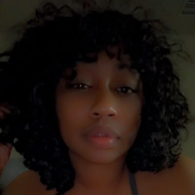 butturpeakan's profile picture. Poly🌈