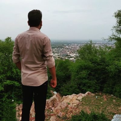 yugraj_verma's profile picture. 🇮🇳 
KOTA RAJASTHAN 💜
MSc ( mathematics )  💙
kishan 💛