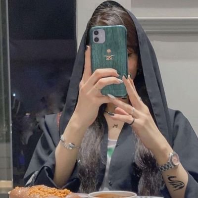 حبي نَفسِك كما كانَت إلظروف و كوني دائم فَخورة بِٱنوثتـِك👸zein🦋💙