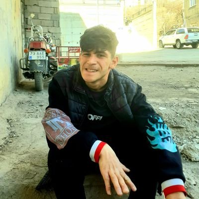 merGl7751380142's profile picture. 