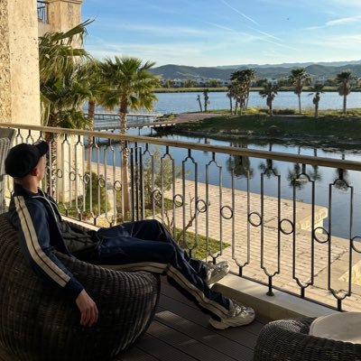 L7toshi's profile picture. 