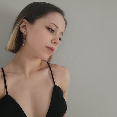 ヘレ�� ☽ Profile