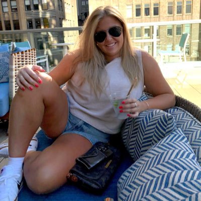 AllieM_22's profile picture. 