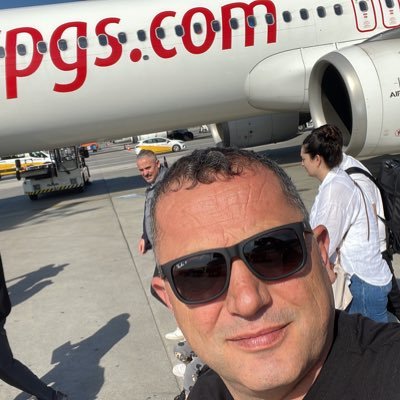 Ercaniek241834's profile picture. 