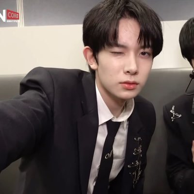 āæ ĖĖĖ Fan Acc for #ENHYPEN ąæą¾ ĖāšIām just an angel sent from heaven who loves heeseungāĖą·