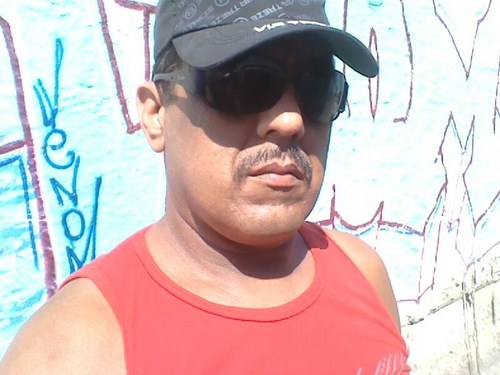 não sou celebridade,mas falem comigo porque eu respondo!