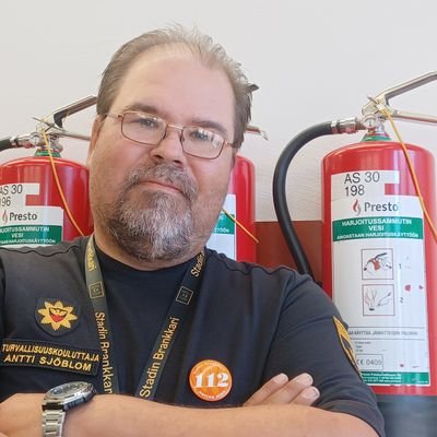 antti_sjoblom's profile picture. Tekee pieniä tekoja turvallisuuden eteen. Twitit omia tai lainattuja, vastuu kuitenkin lukijalla tulkinnasta.