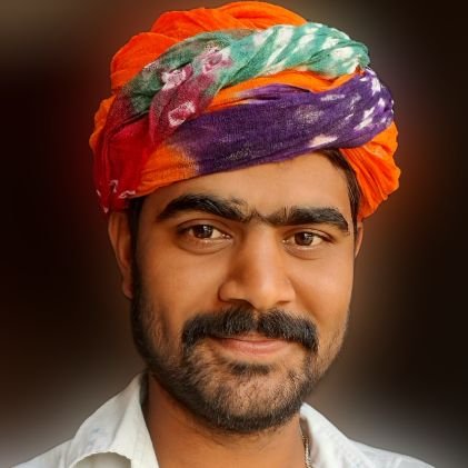 इस जिंदगी का एक ही मक़सद हैं।
सिर्फ़ एक चेहरें पर मुस्कुराहट चाहिए।
🙏🏻जय श्री राम🙏🏻
Father Sahab का लाड़ला