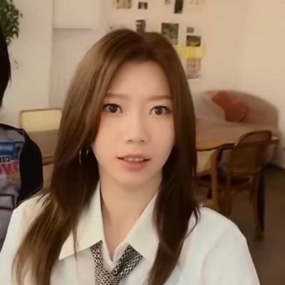 yuri_no09's profile picture. IS:SUE RINO  HANA YURI