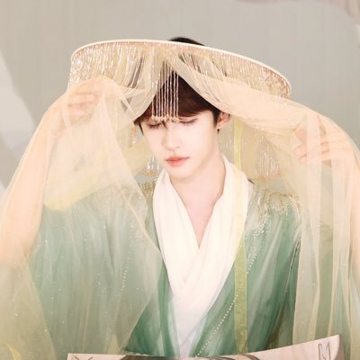 _lymerence_'s profile picture. 𝔶𝔬𝔲 𝔞𝔯𝔢 𝔪𝔶 𝔟𝔩𝔲𝔢