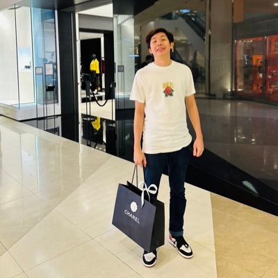 sanarpoz's profile picture. 