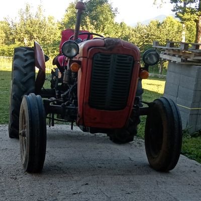 PetarProstran05's profile picture. Tractor