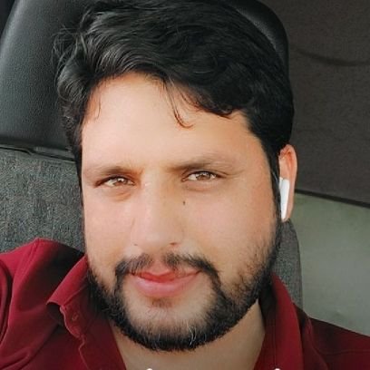 میں کب خواہشمند ہوں کہ منزل مل جائے۔
میرےاِس سفِرمحبت کا مگر کوئی تو کنارہ ہو۔🤷🤷