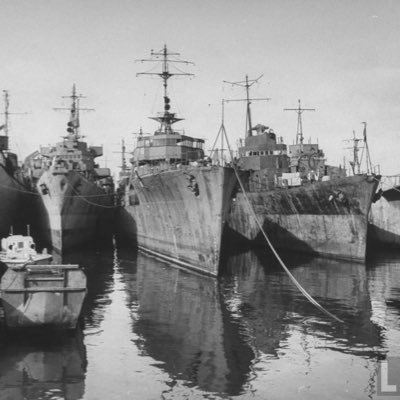 主に小艦艇の図面等を手書きして作成しています。公式図面や写真、アジ歴等の資料を参考としますが資料がないものも再現していくので武装配置や縮尺、装備品の配置は誤りがあるかもしれませんがあしからず。