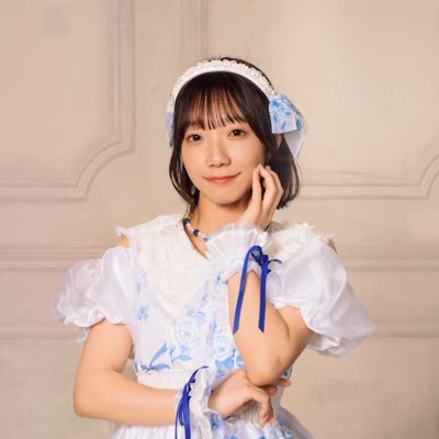@AoyamaRabness ┊︎ みどり🍀┊︎ 愛知県出身┊︎ ボブ┊︎SHOWROOM毎日配信🦥 ┊︎チェキツイ等 ➡️#りこたんたん ┊︎※DMは事務所で管理しています