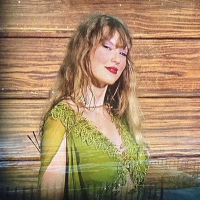holaa escucho taylor noo chicas porque se desbombachan