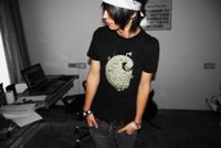 Leshavomon's profile picture. says there is my entire life. Deal with it. Oh, hold out, can't procedure this? Nonwinners! Profitable! Buh-bye