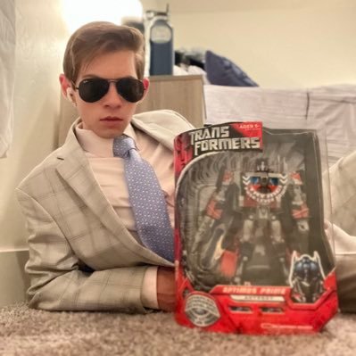 SpaghettiTed's profile picture. Transformers Collector. Youtube: https://t.co/ICoIQ7Nit9 Instagram: @tedspaghettitf He/Him