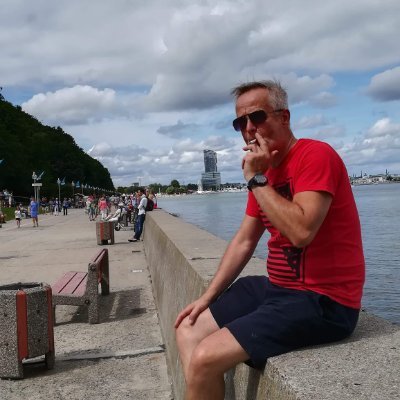 Wolny człowiek. Śledź. Od pół wieku kibic Arki Gdynia.