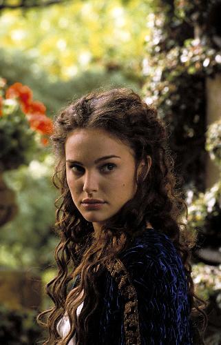 LyraMormont's profile picture. One of the many daughters of Lady Maege Mormont. Younger sister to Dacey and Alysane Mormont. Not affiliated with HBO or ASOIAF series.
