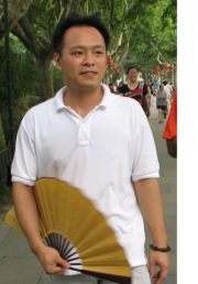 hunchi_lu's profile picture. Pet Comb Maker