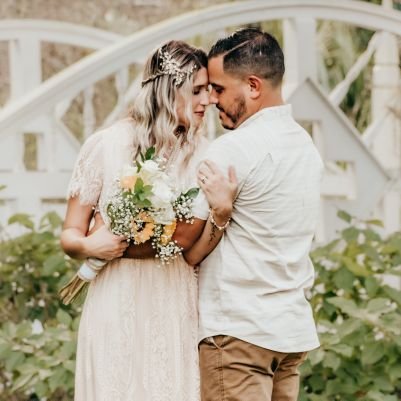 Loving Father and Husband. Photographer 📸 @mikeruiz_photography