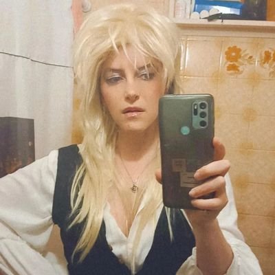 ari_strigiforme's profile picture. Animadora,
fundamentalista de Jim Henson