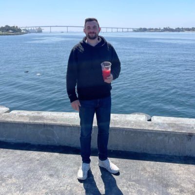 nick_curnutt's profile picture. | Father | Golfer | TCGs |