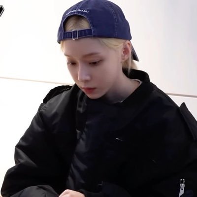 •1999• 🐳 우리 탱구님 👑| WINTER❄️ | KARINA 💙 | IRENE 🐰 R to V ;-; | ae-IM🫠|ซากุระ 🌸 | Real Bad business DTW🚦| Rich Man 💸