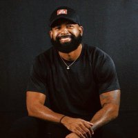 B. (@eyeamnovember) 's Twitter Profile
