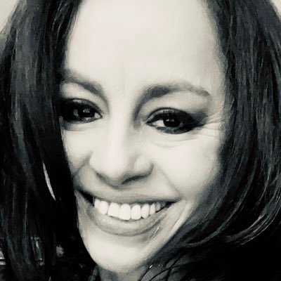 ElsaEscami99107's profile picture. 