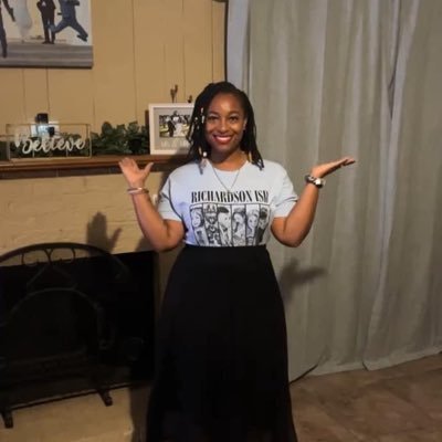 RISD Teacher 👩🏾🏫 2nd Grade 🧮 ✏️📓 ETBU 🐅 LETU- Graduate Student 👩🏾🎓🎓 NSPDK ΦΔΚ ❤️💛 #AppleTeacher 🍎 #NearpodCertified #SelfPublishedAuthor