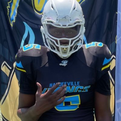mrexcuseme9's profile picture. caleel meneweather Tf north/Thornton alumni🎈👼🏽 6’7 265 D-end 🌟 3 years egibility #2210691861 beast mode 🦁#🃏ucoproduct