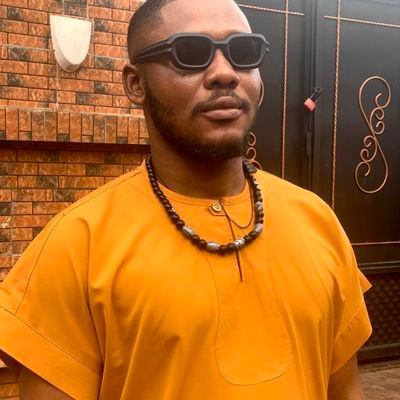 OluebubeUba's profile picture. 