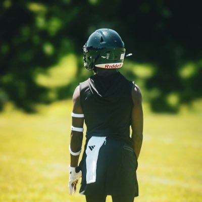 TyhirConnor4's profile picture. Thomas Mckean Highschool, |Delaware | c/o 2025 | 5’7" | 140lbs | GPA: 3.0 | CB | 810 sat| #3