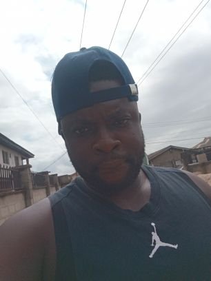 DATDAMFASH's profile picture. Cool calm and collected