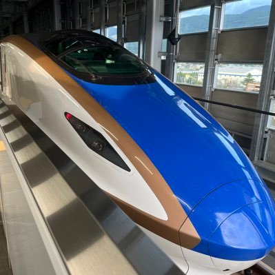 日本工学院八王子専門学校卒。新卒からIT業界に所属し現在進行中。 趣味自宅サーバー。