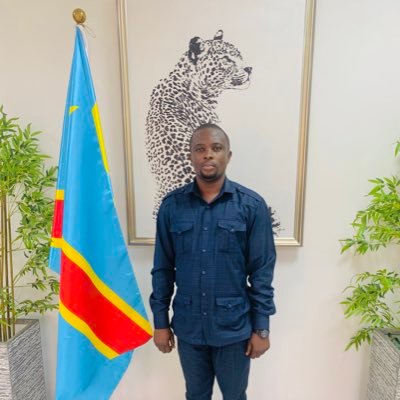 Homme politique communicateur de l'udps et coordonnateur national de l'ASBL RASSEMBLEMENT DES CONGOLAIS INTÈGRES ,R.C.I en sigle