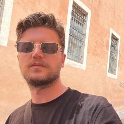 tzzyunus's profile picture. Fikir yazarı