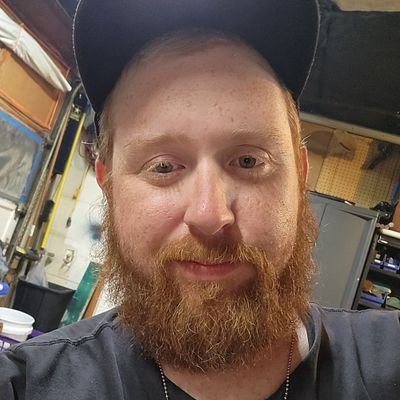 Father of 2! Outdoorsman, anything with a motor and wheels. Here to see what's out there an maybe get to know some people an maybe to see somethings!