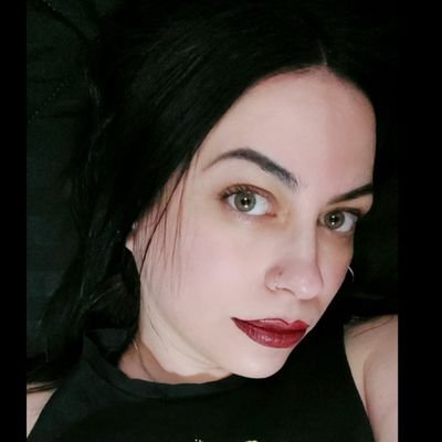 •Psicóloga UBA
• Psicología Basada en la Evidencia
•Transfeminismo