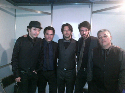 FobiaMxFanClub's profile picture. Unico club de fans del grupo Fobia en México. Siguenos y apoya a esta gran banda. La vida es un picnic.