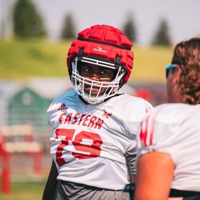 6’7 270 OT for @Owlfootball_ | #JucoProduct