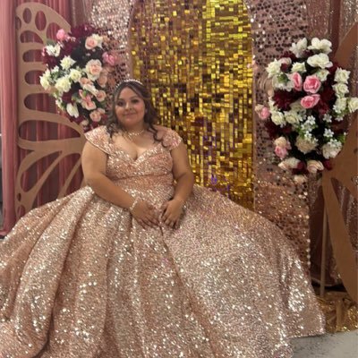 JarethBorj's profile picture. God First🫶🏼