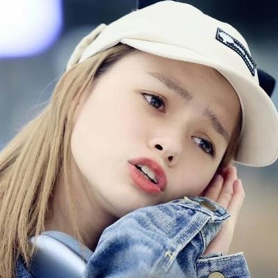 lafandecamila_'s profile picture. -be nice- 

-Treat People with Kindness-