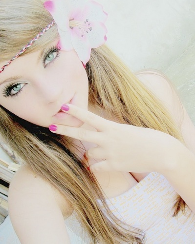 Solteira,sexy,loira,olhos claros, quer saber mais? segue aqui e vem descobrir dlç #rawr