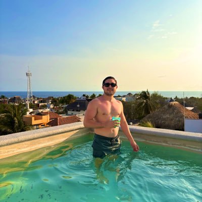 LaloAlcocer17's profile picture. 