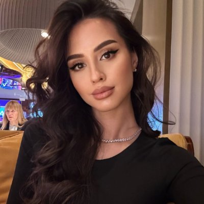 ❤️🤦♀️ America first🇺🇸, no financial advice and porn. Confident and sunny woman😊Beauty and fashion collector👠👘💎Traveler🌍✈️🚁F