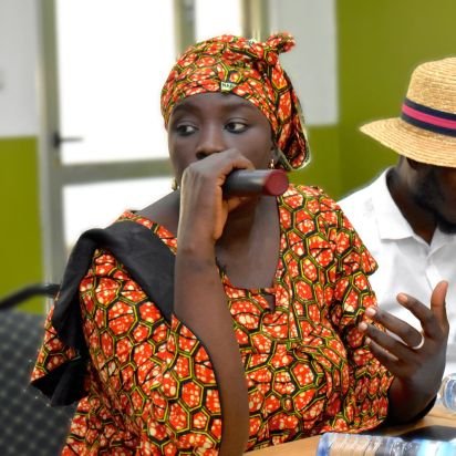 journaliste au groupe HADAFO media filiale Espace forêt, animatrice d'émissions de santé , présidente de l'ONG Espace Femme et Enfant.
Membre du REFMAP.