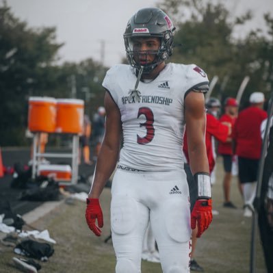 Apex Friendship ‘25 6”3 210 lbs Class of 2025 OLB/Nickel 2x All Conference 1x Conference DPOY GPA 3.5 NCAA ID# 2306916988 Email: jealongi@students.wcpss.net